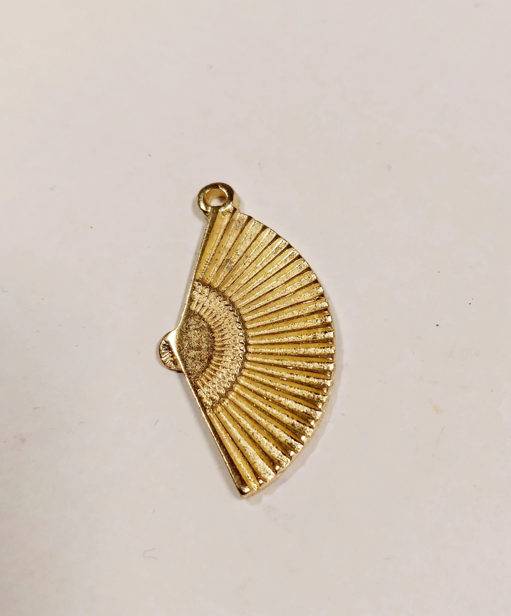 Pendentif Éventail